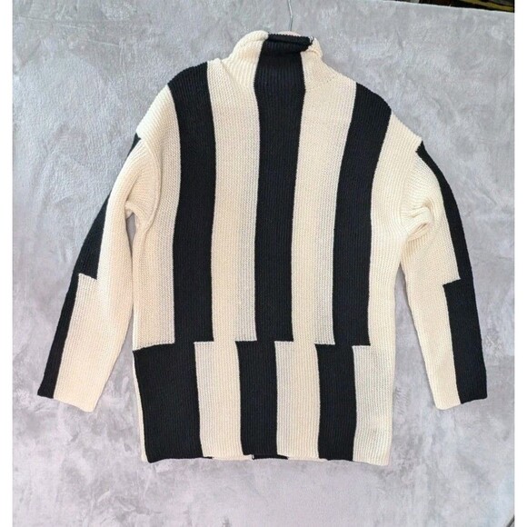 Women's Sweater Size XL Turtleneck Thick Knit Tan Black - Picture 10 of 10